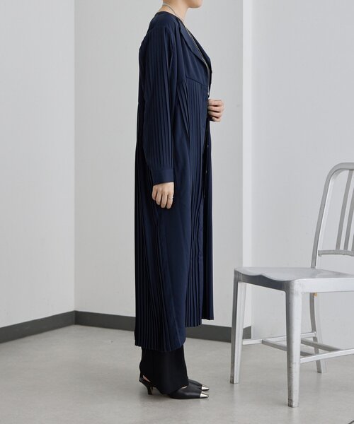 ear PAPILLONNER（イア パピヨネ） ワンピース Vネックプリーツ