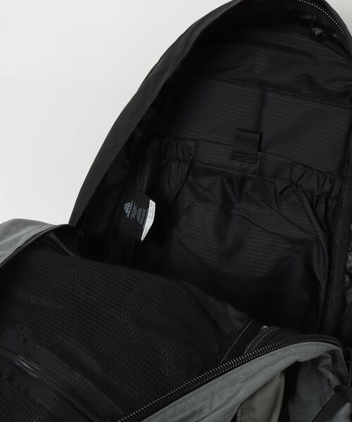 デイバック リュック ボールド6 デイパック BOLD6 DAYPACK デコンストラクティッド メンズ レディースの画像