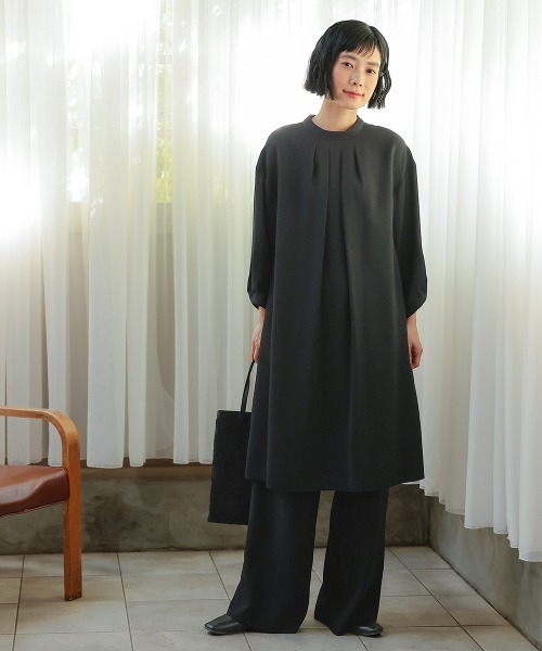 セレモニースーツ セットアップ 「喪服・礼服」「Neina」洗える防しわタックデザインワンピース＋ワイドパンツセットアップ「大きいサイズ有」の画像