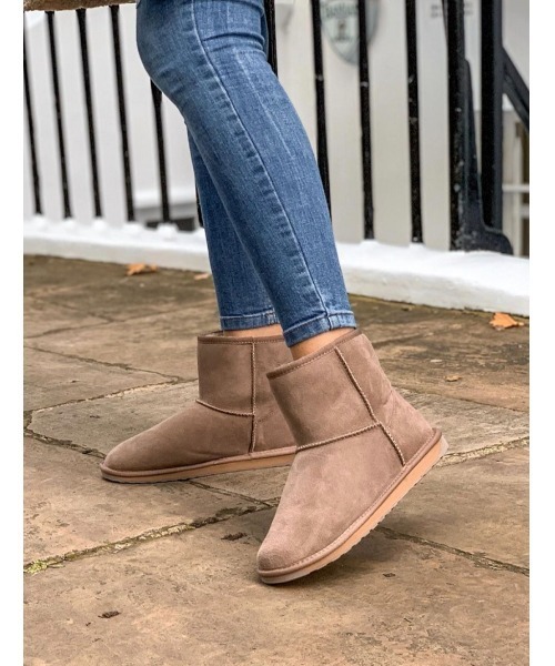 EMU Australia（エミュ オーストラリア） ブーツ Stinger Mini