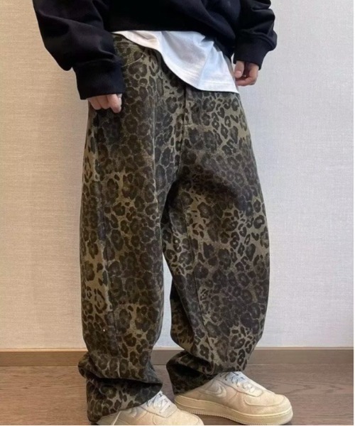 COMON＋（コモンプラス） ジーンズ ワイドシルエットヒョウ柄コットン