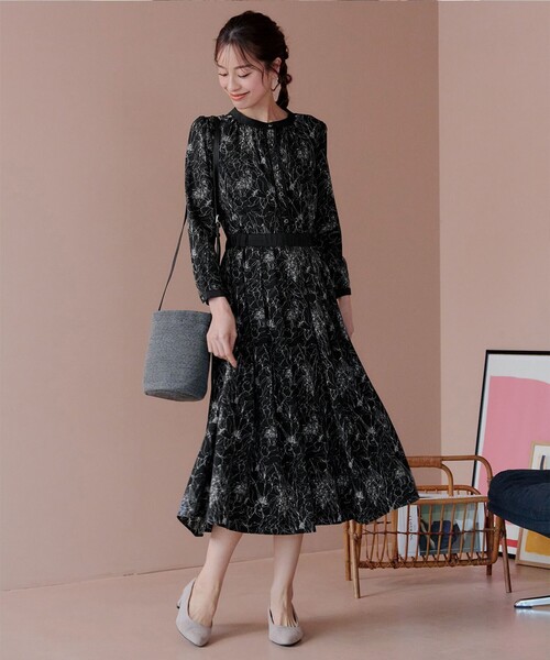 Tiaclasse ワンピース 「安田美沙子さん着用」フラワープリント配色
