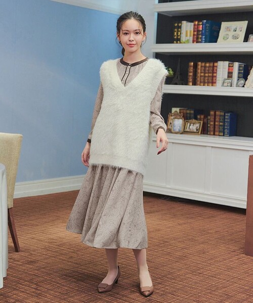 Tiaclasse ワンピース 「安田美沙子さん着用」フラワープリント配色