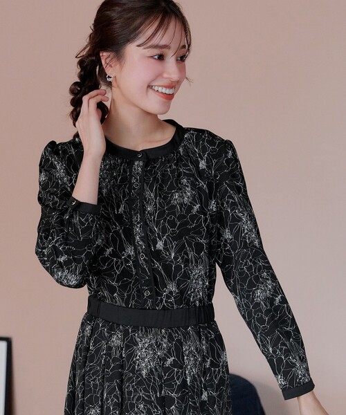 Tiaclasse ワンピース 「安田美沙子さん着用」フラワープリント配色