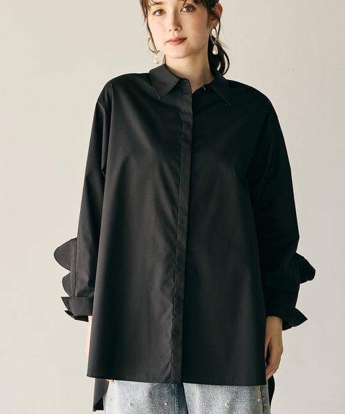 Audie a Muses（オーディア ミューズ） ブラウス シャツ 袖口フリル