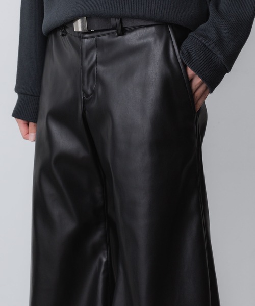 ATO（アトウ） パンツ SYNTHETIC LEATHER WIDE FLAIR PANTS メンズ