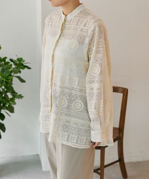 ear PAPILLONNER（イア パピヨネ） ブラウス シャツ シアー刺繍