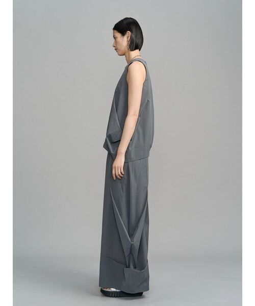 タンクトップ UN3D.  REBORN COCOON TOP UN3D.（アンスリード）の「REBORN COCOON TOP / リボーンコクーン