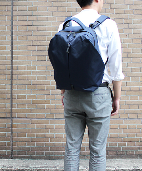 Y'SACCS（イザック） デイバック リュック WELLBA リュックサック