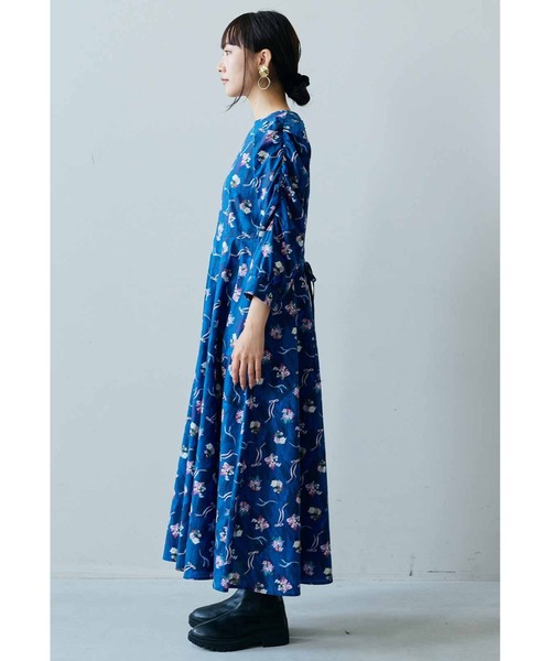 MEDE19F（メデジュウキュウ） ワンピース 絵画みたいな花模様