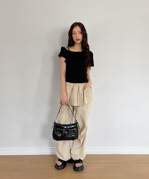 by muni:r tシャツ ワンショルダーフリルシャーリングカットソー