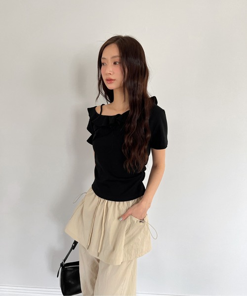by muni:r tシャツ ワンショルダーフリルシャーリングカットソー