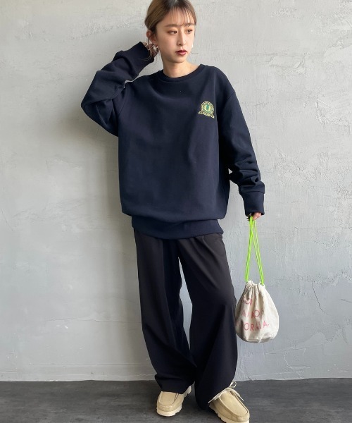 FRED PERRY（フレッドペリー） トレーナー スウェット TENNIS BADGE