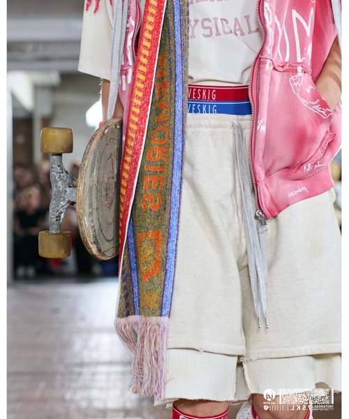 SEVESKIG（セヴシグ） パーカー SEVESKIG/セブシグ/NS HOODIE_SW-SV