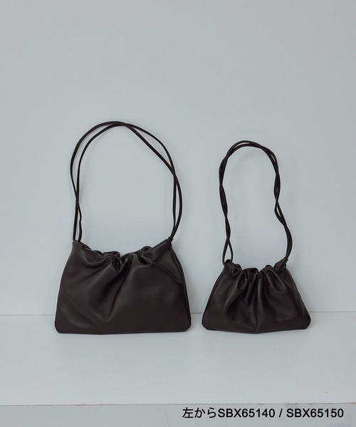 新品タグ付き NOTHING WRITTEN ホバーバッグ ナイロン NOTHING WRITTEN ハンドバッグ WRITTEN_NELLA STRAP BAG