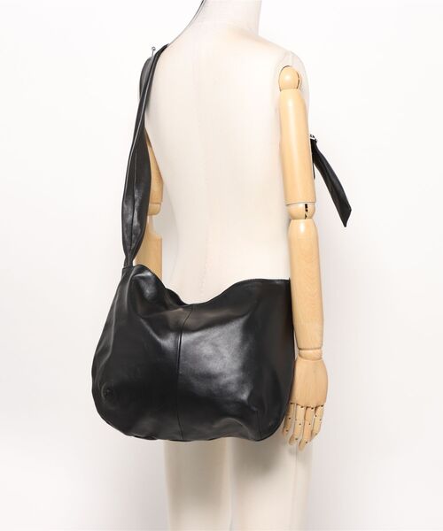 ONE. ショルダーバッグ 「ONE.ワンドット」 / レザーBIGショルダーBAG