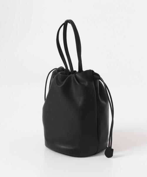 ：CLARE V. 巾着ショルダーバッグ　黒 Clare V. Midi Sac in Black Woven Zig-Zag - Bliss Boutiques