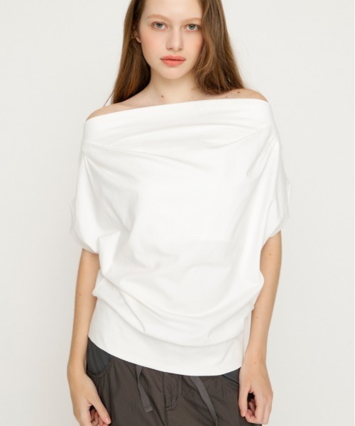 SLY（スライ） tシャツ 半袖 TUCKED OFFSHOULDER S/S TOPS タック