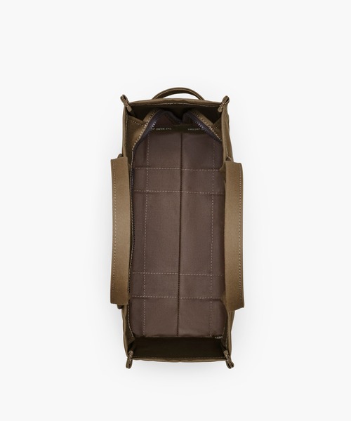 【国内即発】MARC JACOBS M0016156 470 ザ ラージ トート (新品) MARC JACOBS 全品5%OFFクーポン☆31日迄☆マークジェイコブス