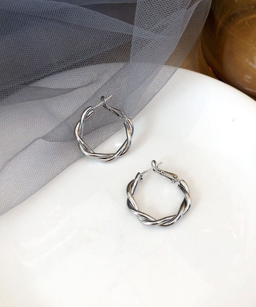 yu-ka ピアス : ツイストクリップピアス / TWIST CLIP PIERCE