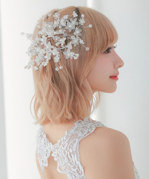 Tika（ティカ） 「CLOSED」 ホワイトフラワーモチーフヘッド