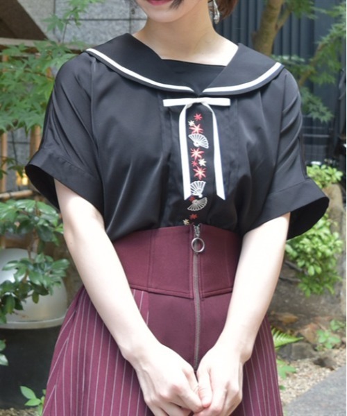 axes femme ブラウス シャツ 扇子×紅葉刺繍セーラーブラウス