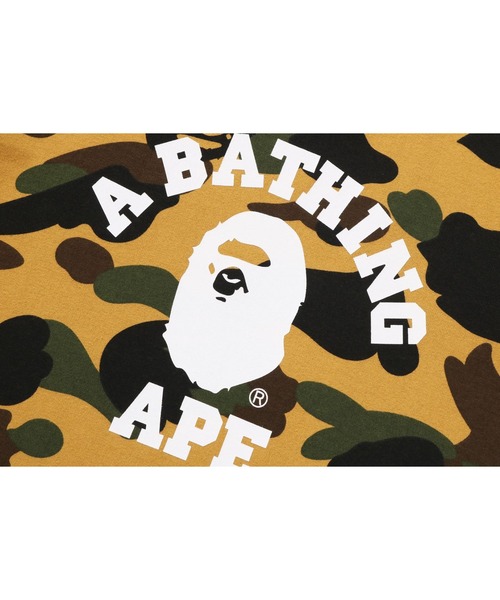 A BATHING APE カモフラージュ kids Tシャツ A BATHING APE tシャツ 1ST CAMO SHARK TEE キッズ 子供服