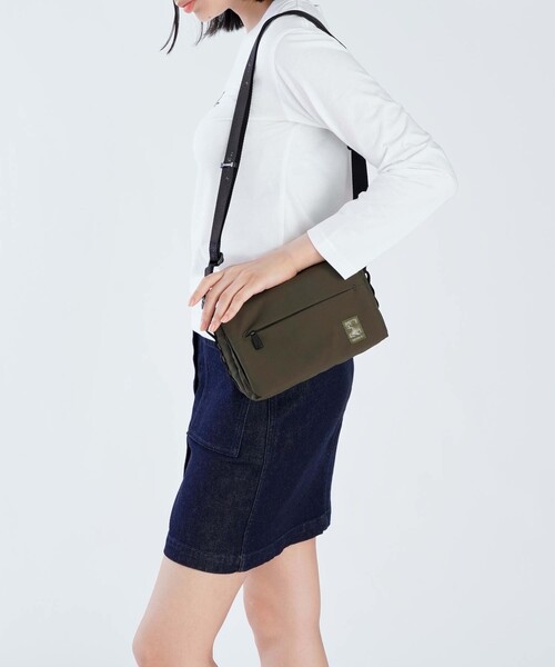 【極美品✨】アニエスベー ダークブラウン ナイロン ショルダーバッグ 2way agnes b.（アニエスベー） ショルダーバッグ ナイロン 2way ミディアム