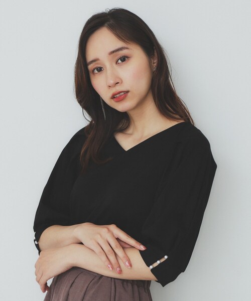 index tシャツ 「5色展開」Vネックタックパフスリーブトップス「洗濯機