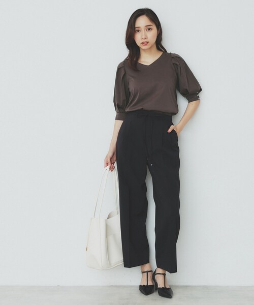 index tシャツ 「5色展開」Vネックタックパフスリーブトップス