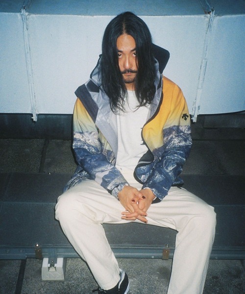 「DESCENTE ALLTERRAIN」 マウンテンパーカー「atmos S.I.Oコラボ」 O オレンジ メンズ_画像4