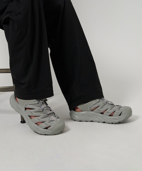 【極美品、新古品】スニーカー 「HOKA」 ホパラ サンダル メンズ　26センチ HOKA ONEONE スニーカー 「HOKA」 ホパラ サンダル メンズ