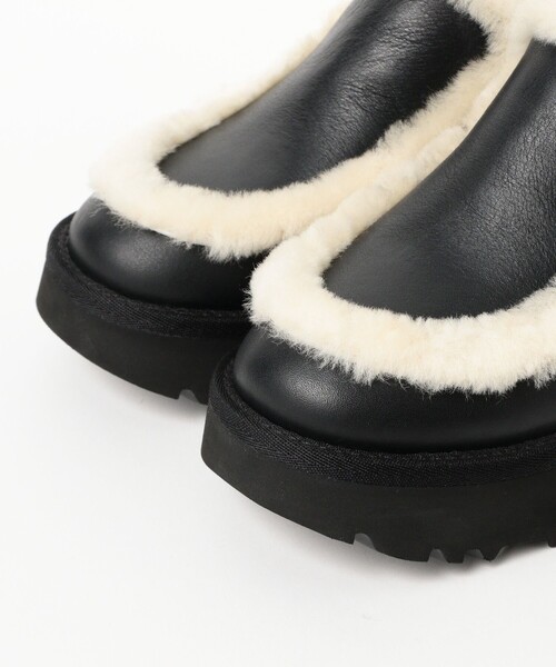 UGG Australia（アグオーストラリア） ブーツ UGG(R) / Esmee Leather