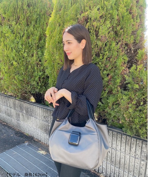 LEBELIER（ルベリエ） トートバッグ ブラックスクエアバルーントート