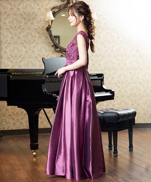 ★PREFERENCE 高級 ロングドレス シャンタン　パーティー 演奏会　美品 WEB限定】演奏会用シャンタンカラーロングドレス（ドレス