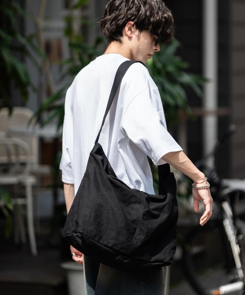 Rocky Monroe（ロッキーモンロー） ショルダーバッグ ビックキャンバス