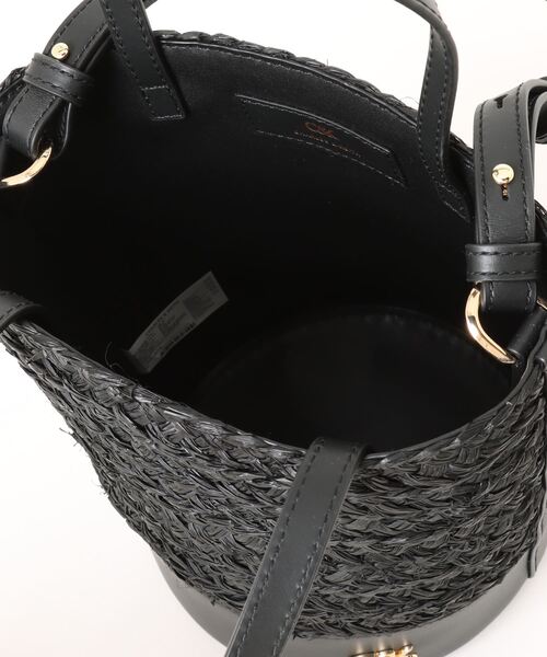 CHARLES ＆ KEITH ショルダーバッグ バッグ レザー＆ラフィア