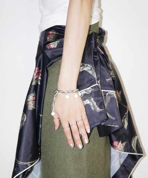 musubore ブレスレット colored rose charm bracelet / ローズ