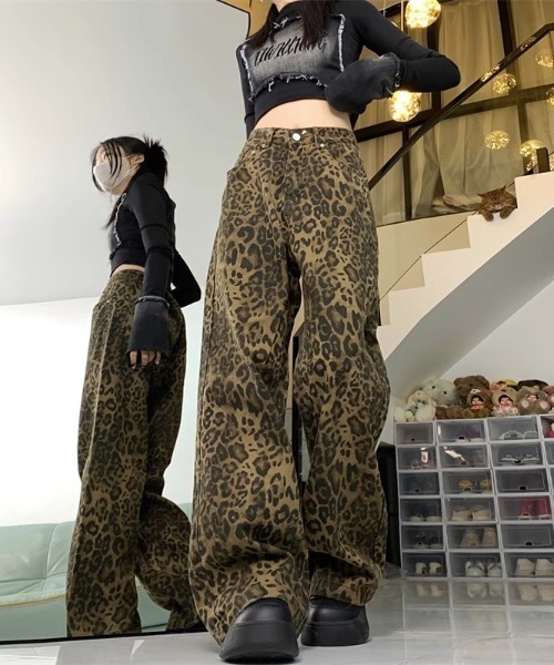 美品 即完売❦ZUMBA ヒョウ柄パンツ Lovelyサイズ パンツ ヒョウ