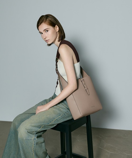 CHARLES ＆ KEITH ショルダーバッグ バッグ Beryl ベリル ベルト