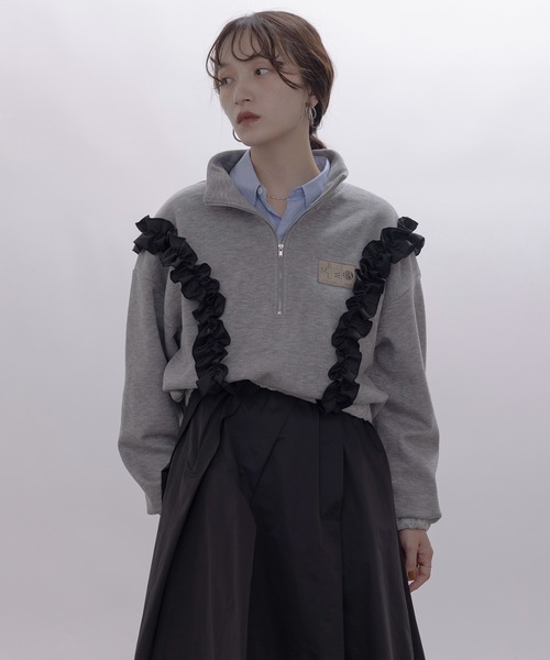 Eimee Law（エイミーロウ） ギャザーフリルハーフZIPトップス