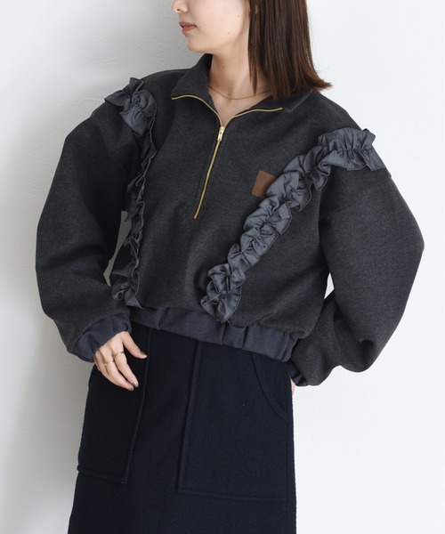 Eimee Law（エイミーロウ） ギャザーフリルハーフZIPトップス