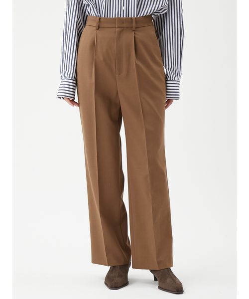 極美品　ミラオーウェン　フォーマルパンツセットアップパンツスーツ　卒業式入学式 卒入園・卒入学】“パンツのセットアップ”が今どき！ 合わせたい小物も