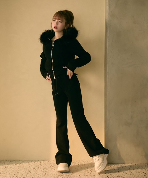 ファー付きセットアップ TITTY＆CO.（ティティーアンドコー） セットアップ フェイクファー