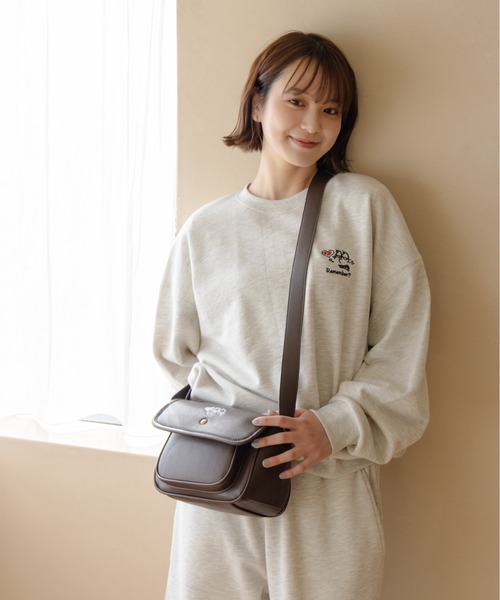 美品 フラップ F ポケットショルダー rire ショルダーバッグ バッグ フロントフラップポケットショルダー