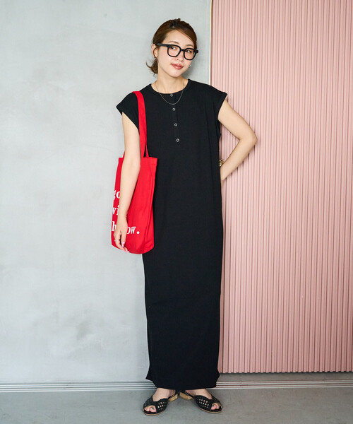 ワンピース 限定展開　ヘンリー ボタン フレンチ スリーブ ワンピースの画像