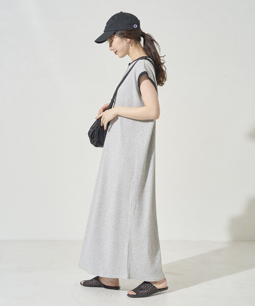 ワンピース 限定展開　ヘンリー ボタン フレンチ スリーブ ワンピースの画像