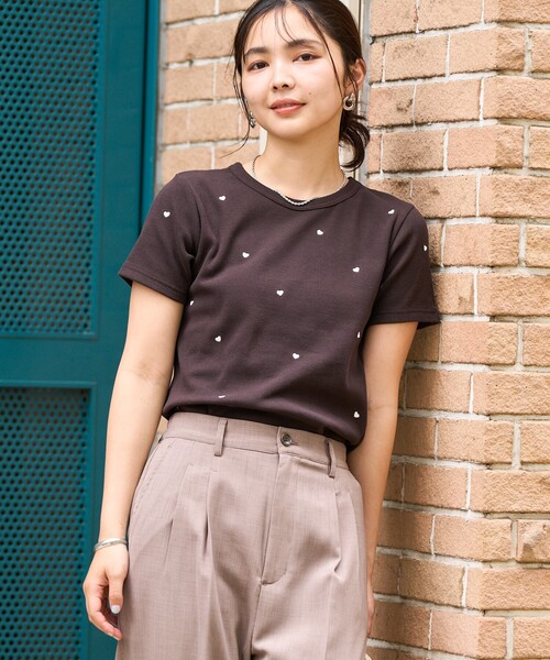 リブ編み半袖Tシャツ ハート刺繍付き　新品 FREAK'S STORE tシャツ ミニハート刺繍Tシャツ/リブTシャツ