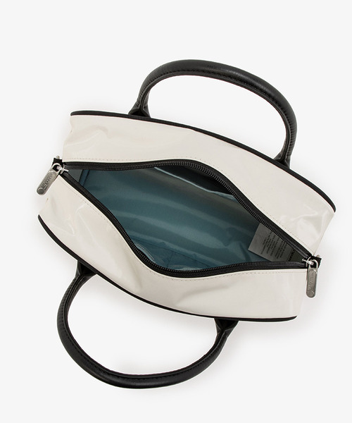 SQUARE TH CROSSBODYアップタウンブラックシャイン/ブラック SQUARE TH CROSSBODY アップタウンブラックシャイン/ブラック