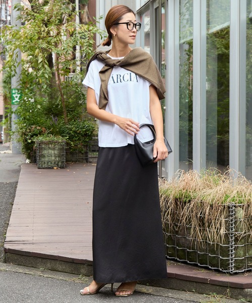 tシャツ MARCIA”ヘムラウンドロゴプリントTシャツ「2サイズ展開」 レディースの画像